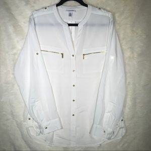 Calvin Klein V-neck roll tab blouse Sleeve👊🏻☁️
